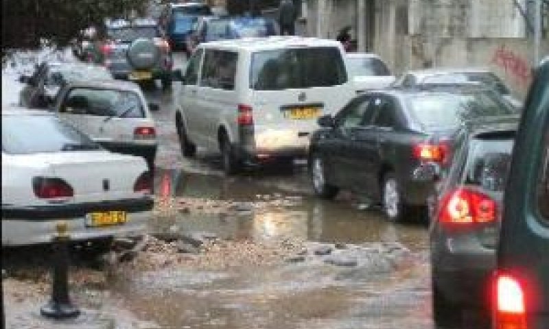 הצפה בשכונת הדר בחיפה [צילום: אלעד שבר/באדיבות רדיו חיפה]