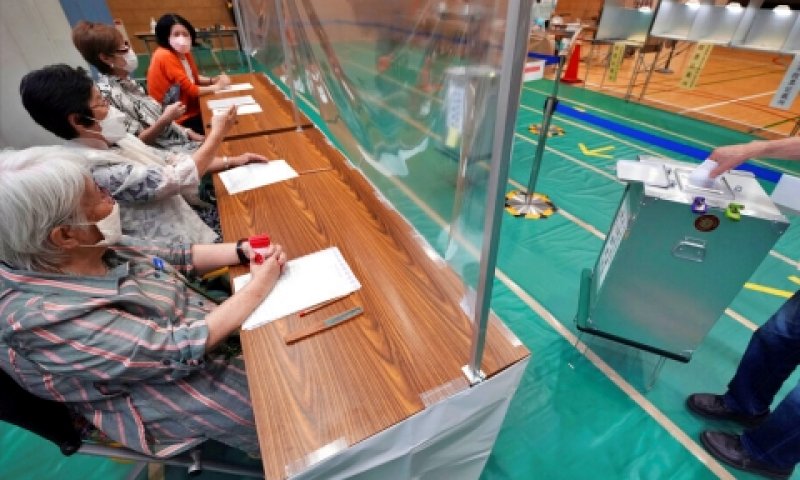 המפלגה הליברלית דמוקרטית צפויה לנצח [צילום: יוג'ין הושיקו, AP]