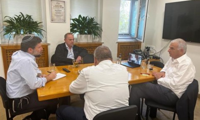 [צילום: תקשורת השר]