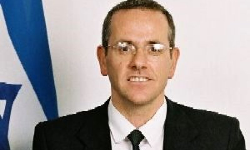 השופט דוד מינץ ]