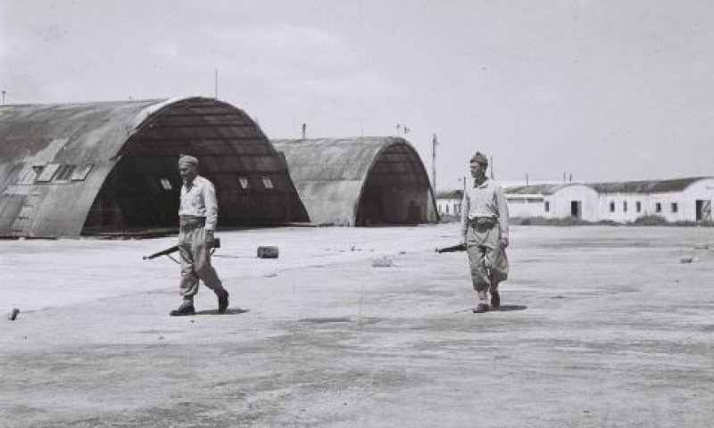 דירות במחנה סירקין [צילום: זולטן קלוגר]