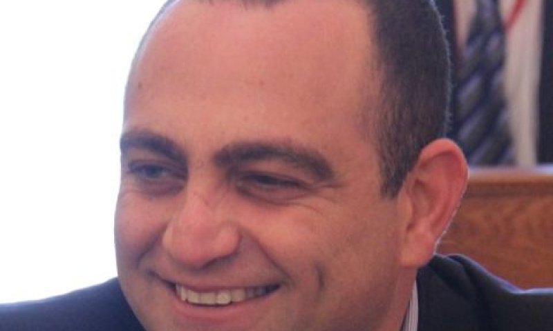 לרנר. נערך להנפקה