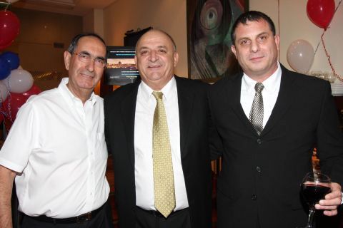 דובי רקיע, יצחק תשובה ואורי דורי [צילום: פביאן קולדרוף]