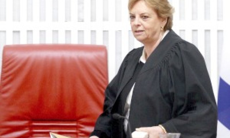 ביניש. הגנה על שופטי הרוב [צילום: פלאש 90]