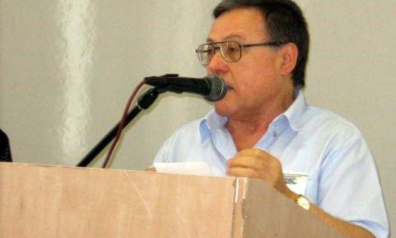 יוסף אורן בהרצאה ביום עיון במרכז האוניברסיטאי באריאל [צילום: עידן יוסף]