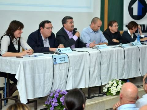 זהבה גלאון, יצחק הרצוג, נפתלי בנט, עמיר פרץ, שי פירון, עמיר פרץ [צילום: דותן גור]
