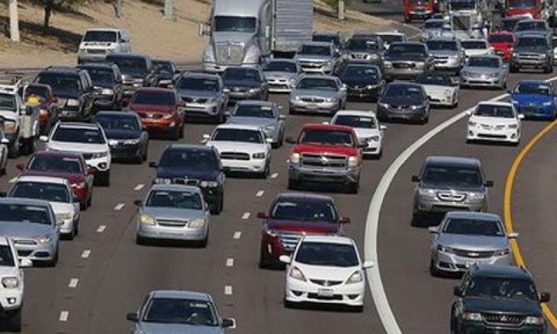 גידול במספר הרכבים [צילום: (AP /Ross D. Franklin]