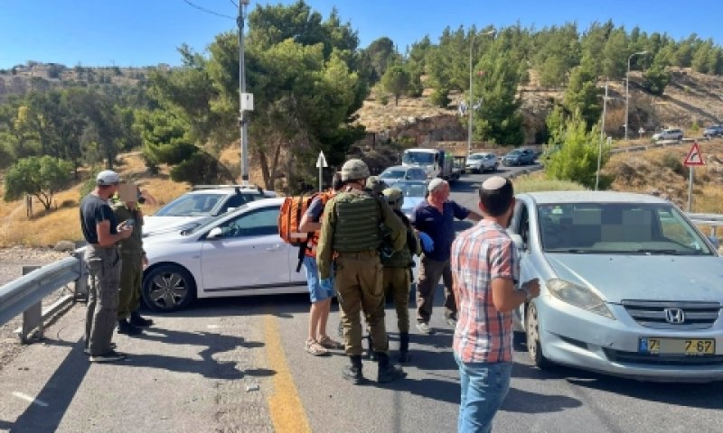 זירת הפיגוע, הבוקר, סמוך לתקוע [צילום: דוברות איחוד הצלה]