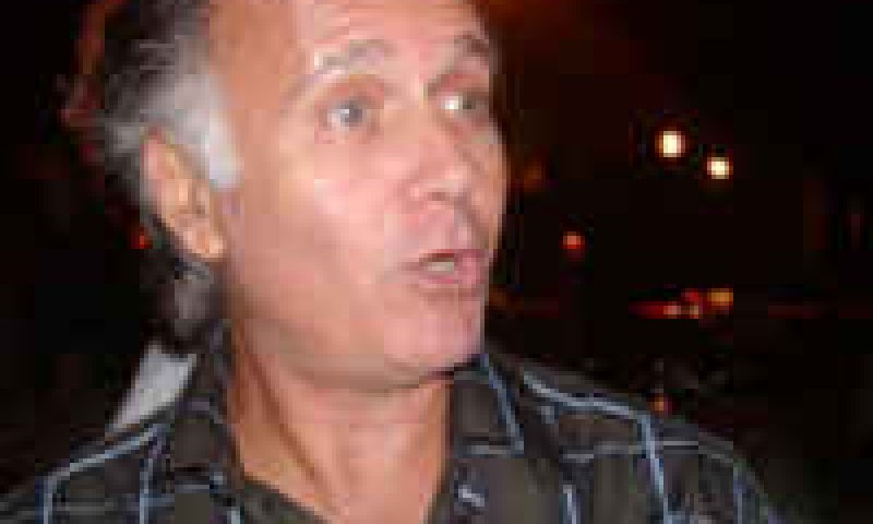 אושרת. "שמש אדומה" [צילום: שוש מיימון]