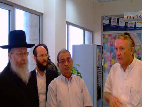מנכ"ל מאוחדת שמואל מועלם ומנהל מחוז י-ם יהודה עליאש [צילום: יובל מעיין]