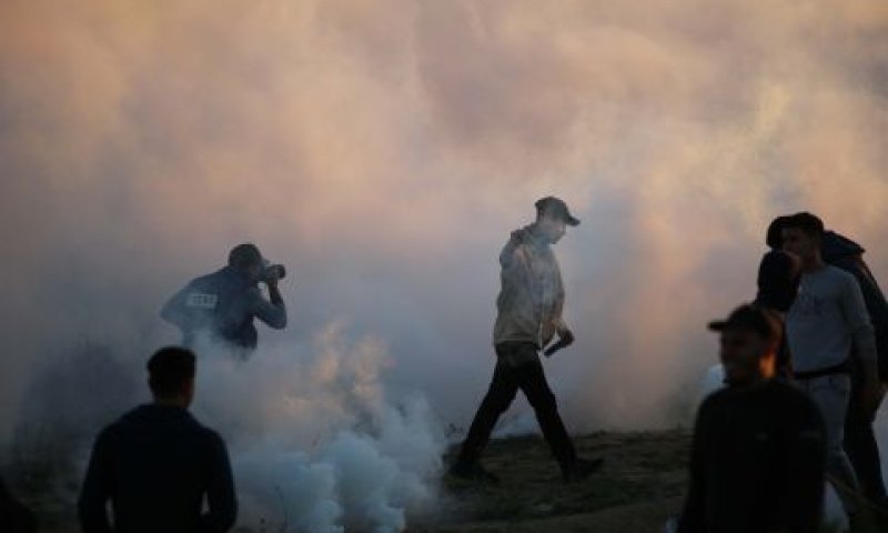 גז מדמיע [צילום אילוסטרציה: חסן ג'די, AP]