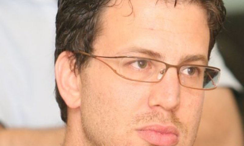 ד"ר אמיר פז-פוקס ונעמי חזן. יו"ר הקרן [צילום: פלאש 90]