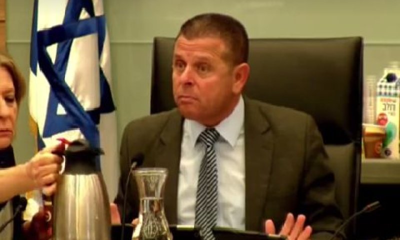 כבל. ביקורת על פילבר