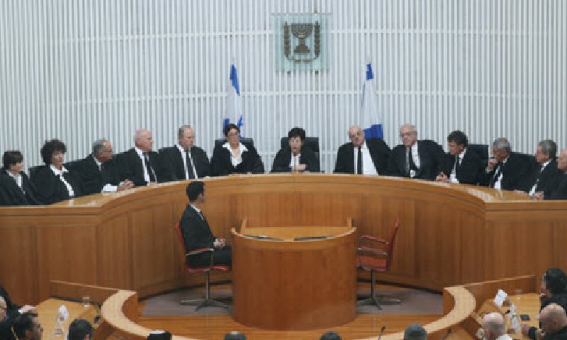 10,213 תיקים בעליון [צילום: יונתן זינדל, פלאש 90]