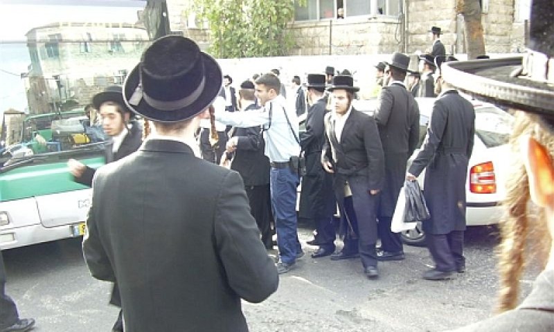 משמרות הצניעות. נאבקים בתועבה [צילום: דוברות הצלה ישראל]