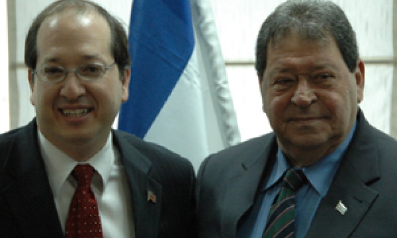 השר המקומי ותת-השר האורח