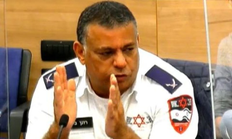רונן בשארי. 101 זה מותג [צילום: ערוץ כנסת]