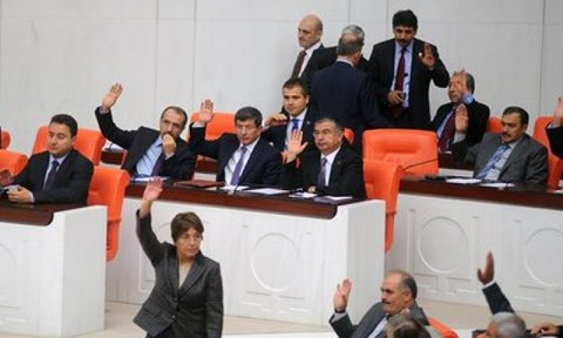 ההצבעה בפרלמנט הטורקי [צילום: AP]