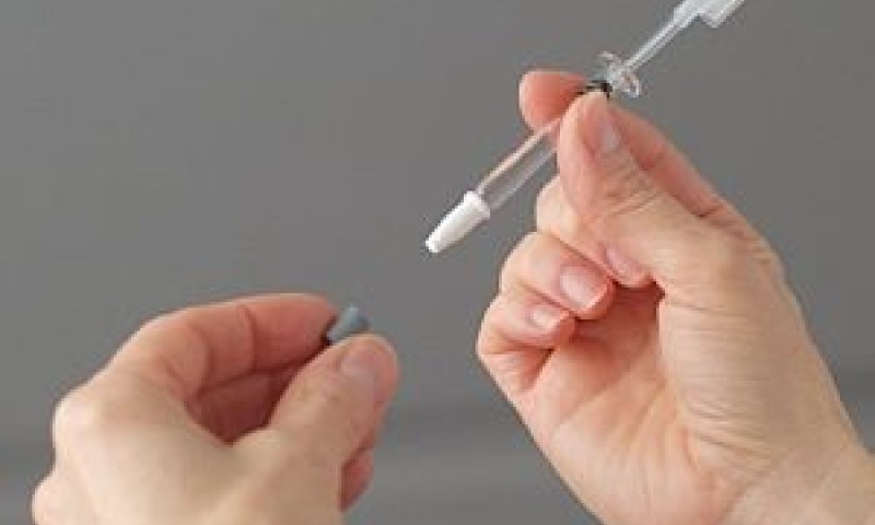 תרסיס במקום זריקה [צילום: באדיבות MedImmune]