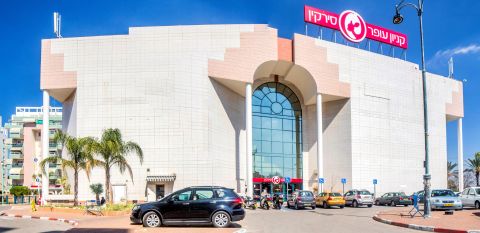 הכניסה הדרומית לקניון [צילום: שי וליץ]