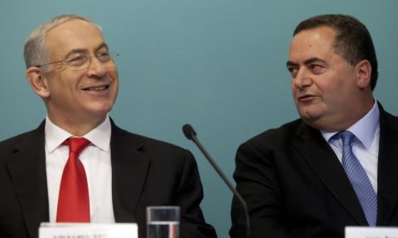 כ"ץ ונתניהו. האחריות תישאר בדרג נמוך [צילום: פלאש 90]