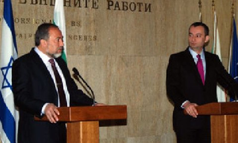 פלבנבייב וליברמן. שוחחו בנושא האירני[צילום: משרד החוץ]