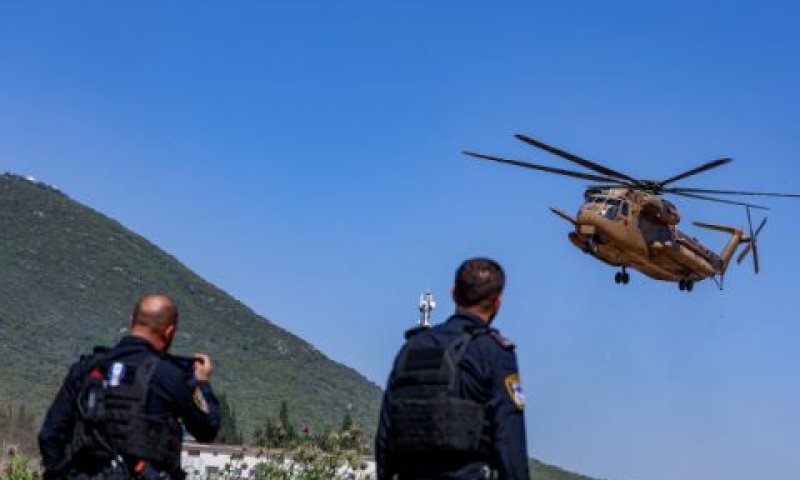 שוטרים באזור הר מירון [צילום: דוד כהן/פלאש 90]