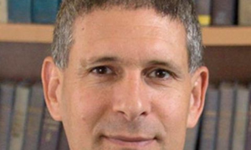 בהט. "הוא מזועזע"