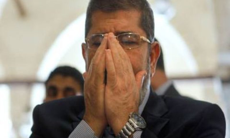 נתניהו לא בירך אותו. מוחמד מורסי [צילום: AP]