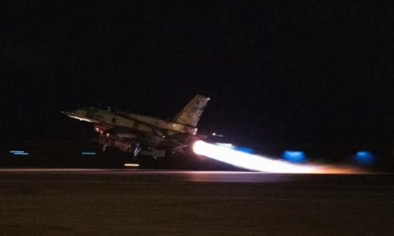 למעלה מ-100 מטוסי קרב השתתפו בתקיפה [צילום: דובר צה"ל]