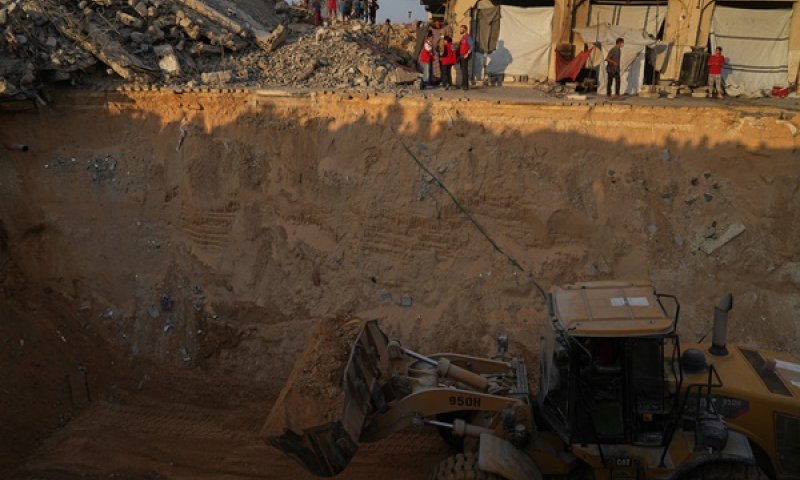 טרם זוהתה הגופה [צילום: עבד אל קרים חנה, AP]
