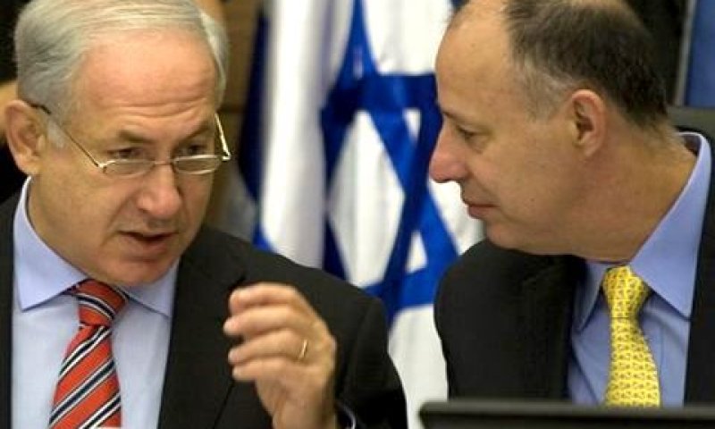 צחי הנגבי ובנימין נתניהו [צילום: AP]
