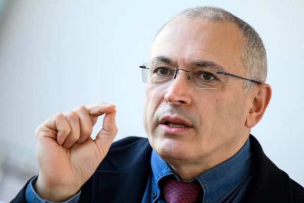 חודורקובסקי. נרדף, הורשע במשפט מפוברק, שוחרר בלחץ בינלאומי [צילום: ברנד פון יוטרצ'נקה/dpa דרך AP]