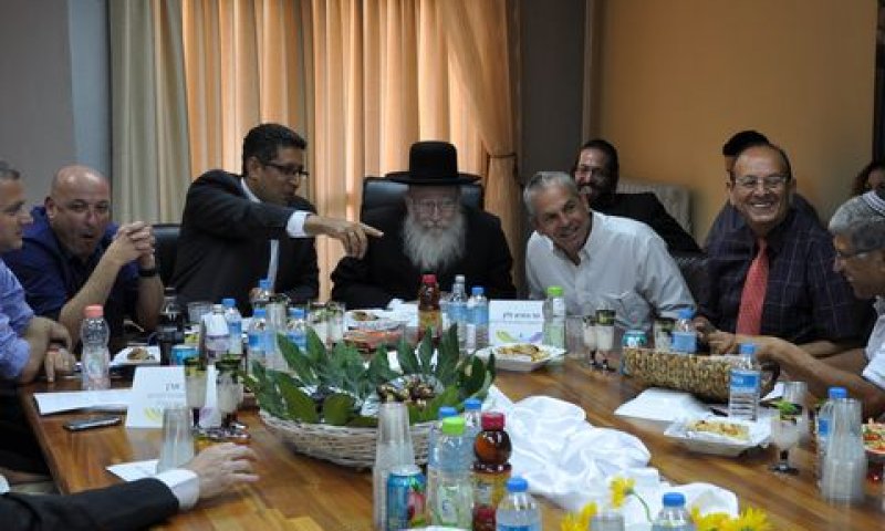 ליצמן עם ראשי הרשויות [צילום: דוברות צפת]