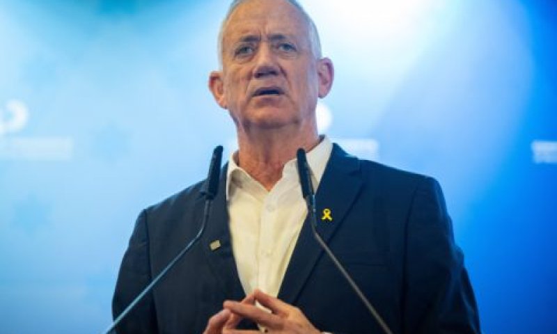 גנץ. לחתור לניצחון מדיני [צילום: יונתן זינדל/פלאש 90]