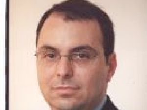 עו"ד אלדד יניב, פרקליטו של דיויס