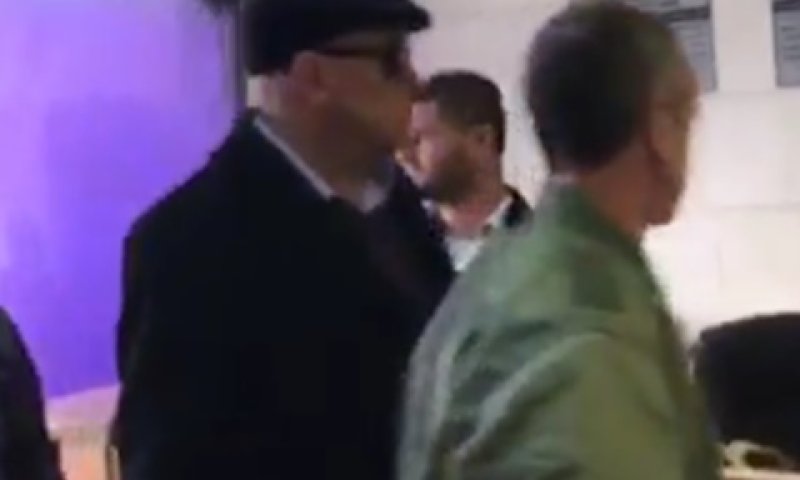 גאטס בכניסה לבית המשפט