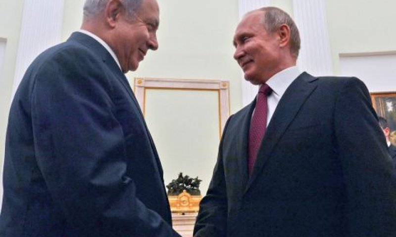 פוטין ונתניהו. 5 ימים לבחירות [צילום: לע"ם]