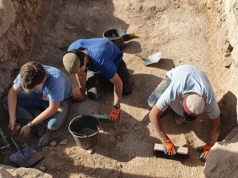 [צילום: אמיל אלג'ם, רשות העתיקות]