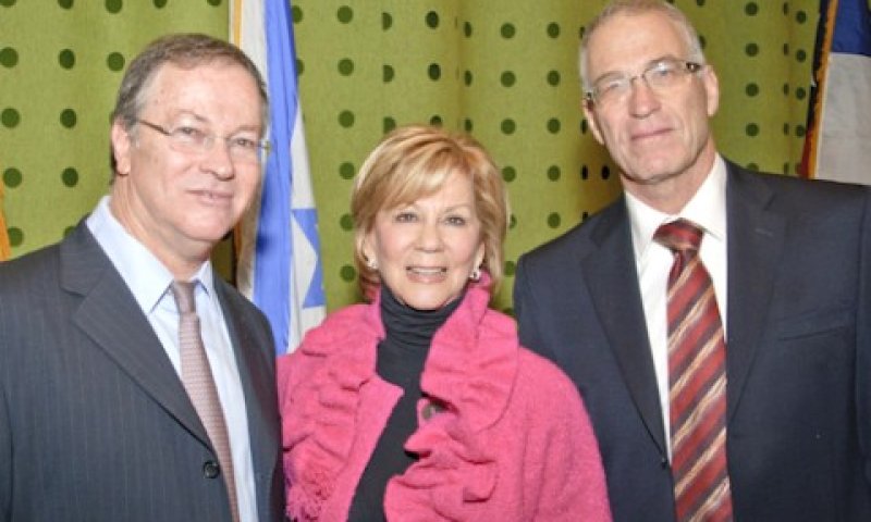 ד"ר ערן הלפרן, פלורנס שפירו ודודי ויסמן [צילום: יח"צ]