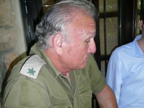 החייל ח"כ אלחנן גלזר