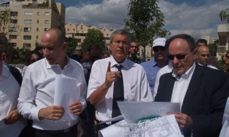 רוזן (בעניבה). עשוי להגביל את החקירה הנגדית