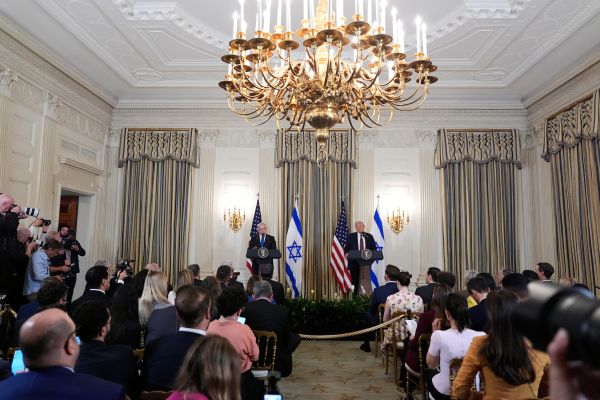 בלייר ייפעל מכוח ההסכם, בעיקר בתיאום עם טראמפ ונתניהו [צילום: אלכס ברנדון/AP]