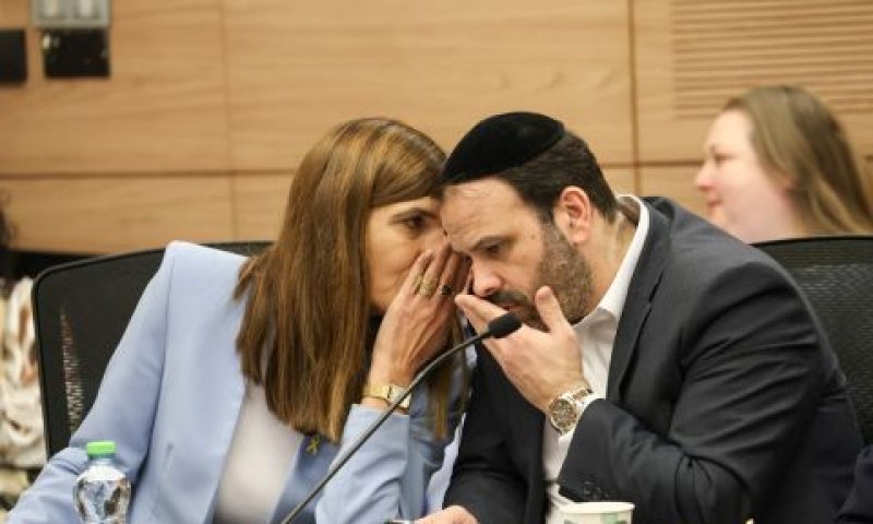 ינון אזולאי (שס) ושרון ניר (ישראל ביתנו) [צילום: דני שם-טוב/דוברות הכנסת]