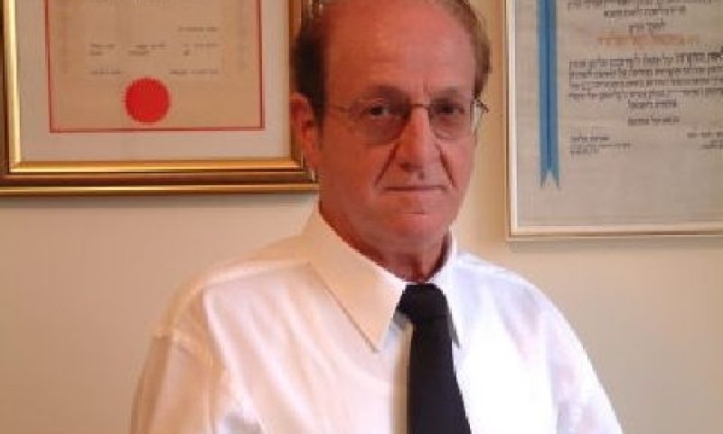 מיכאל קורינאלדי. מודל מתוקן של צוואה הדדית