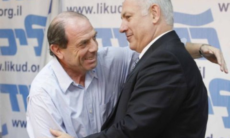 ריבלין. חיבוק מנתניהו [צילום: פלאש 90]