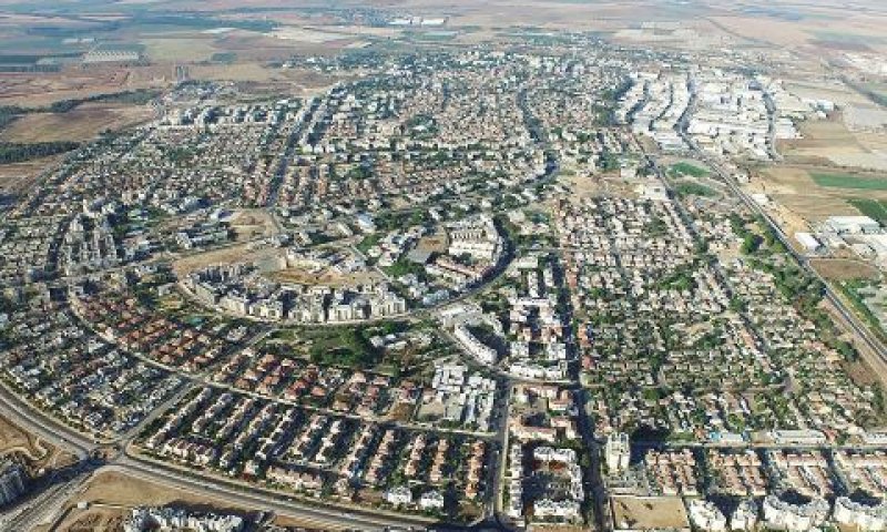 נתיבות. דירות ומלון [צילום: מרכז להב"ה, נתיבות]