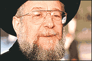 מטרפדים את בחירתו. הרב לאו