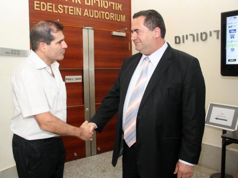ישראל כ"ץ עם ערן ראובני מנכ"ל ITS ISRAEL [צילום: שמואל טורס]