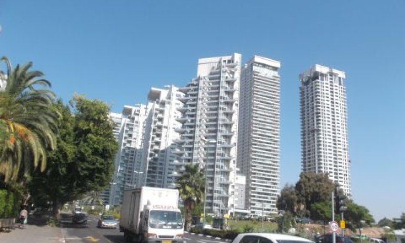 מלכת הדירות היקרות - תל אביב [צילום: איתמר לוין]